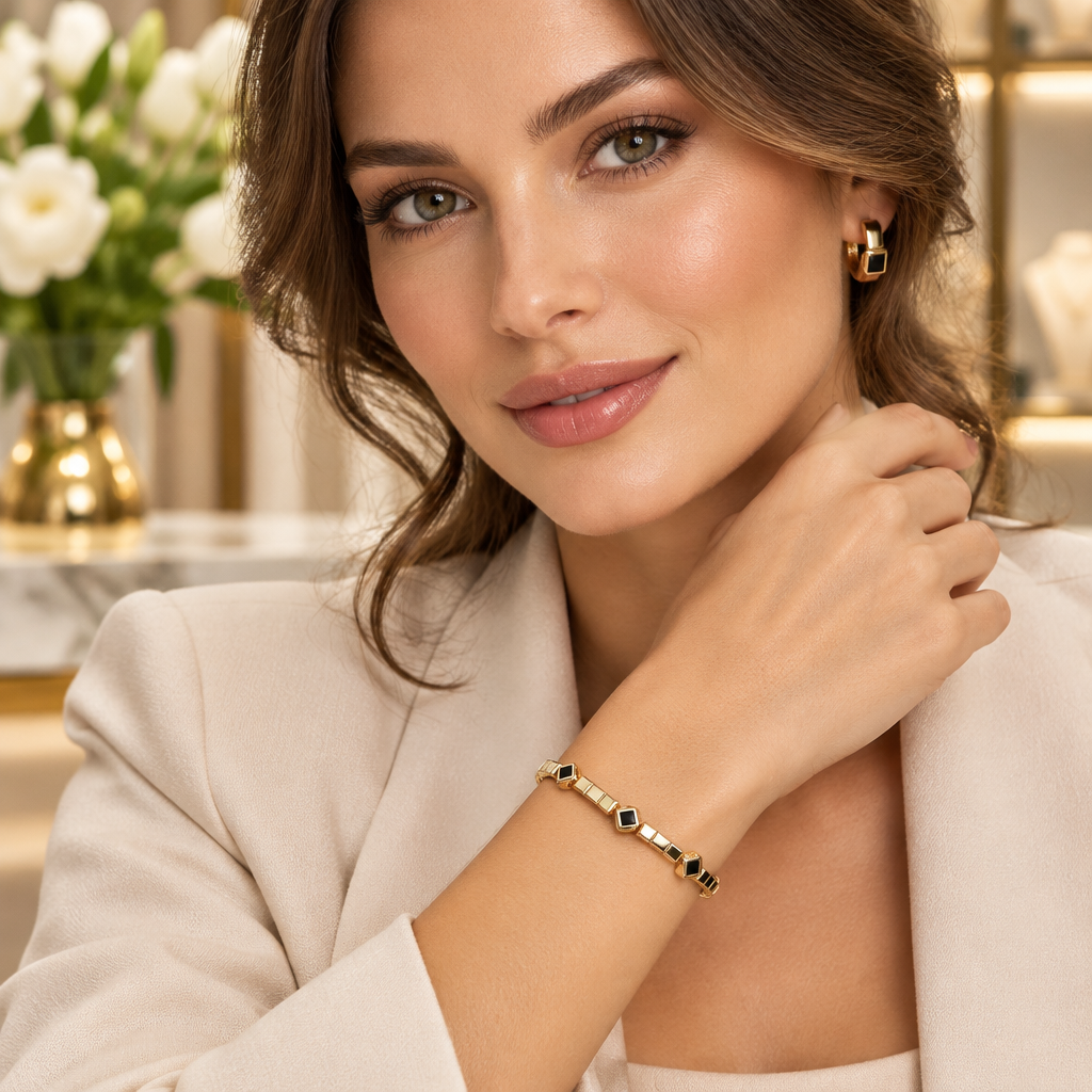 Gold-Plated Bracelet with Black Details Rhodium Adjustable
