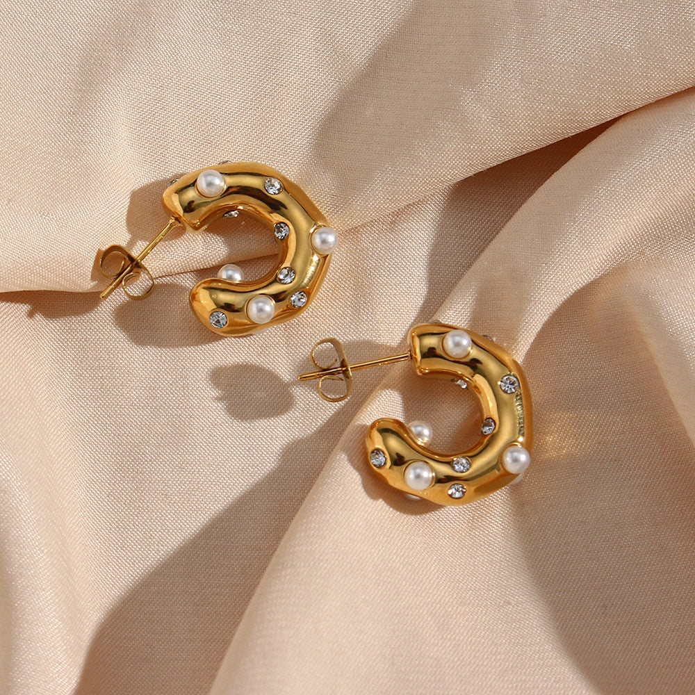 ✨ Chunky Gold-Plated Earrings – Irregular Pearl & Zircon 💎