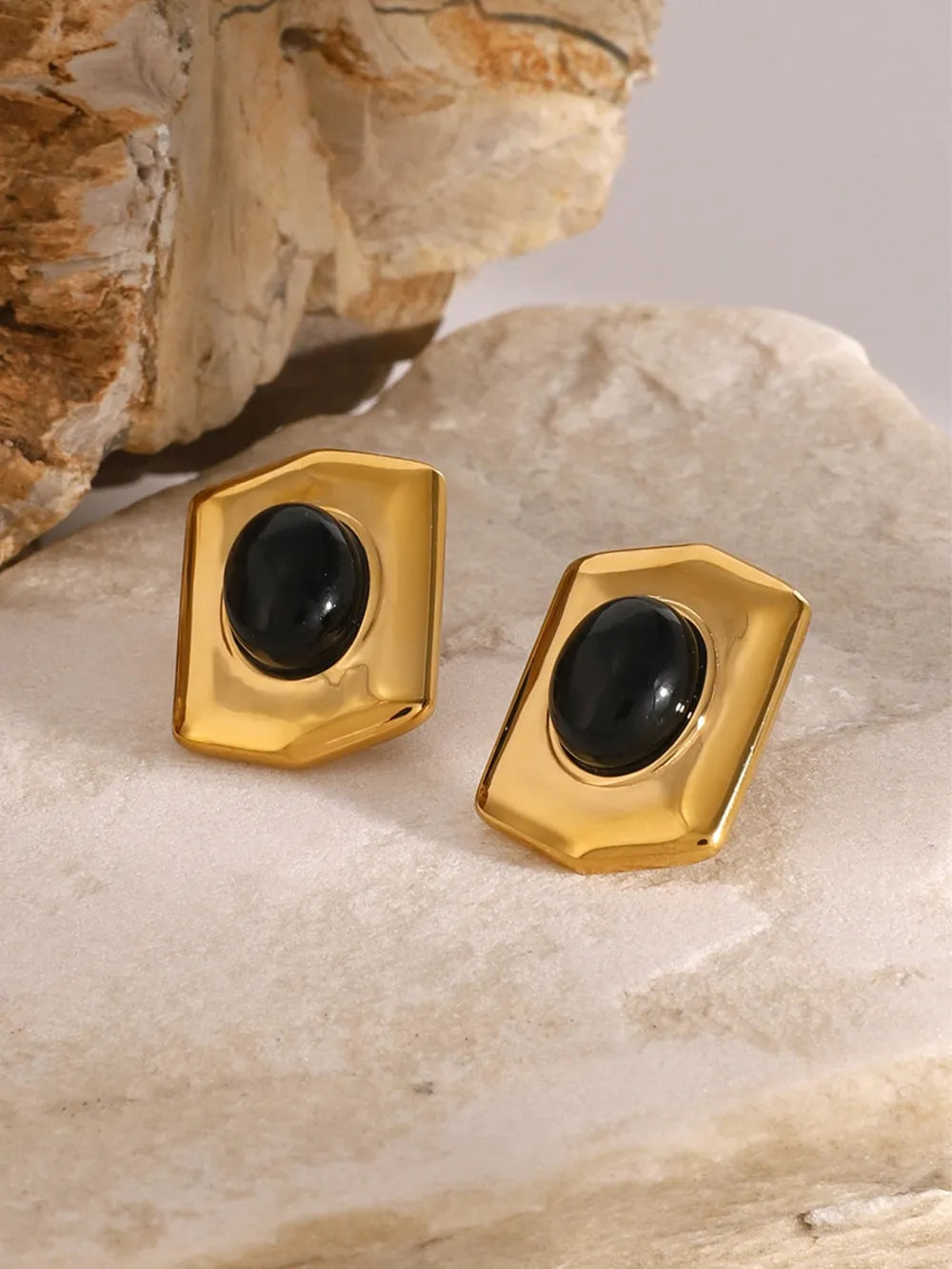 ✨ Black Agate Earrings – Elegant & Protective Studs 💎