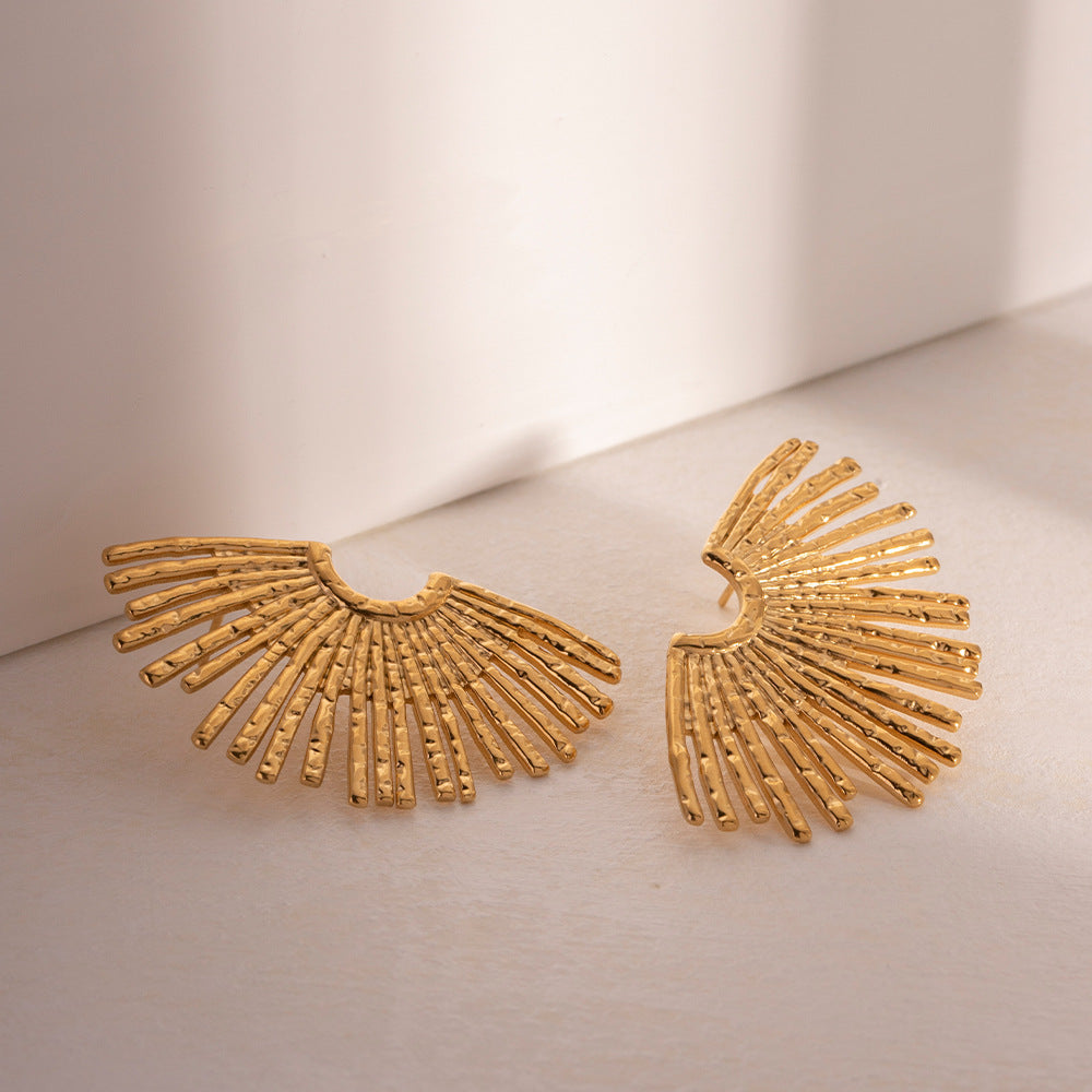 💖 Retro Half Sunflower Earrings – Geometric Titanium Steel ✨
