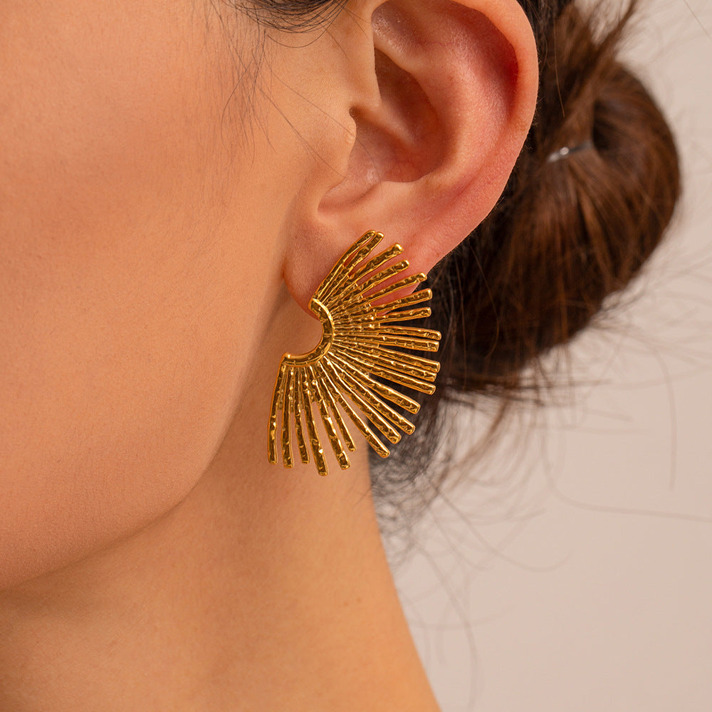 💖 Retro Half Sunflower Earrings – Geometric Titanium Steel ✨