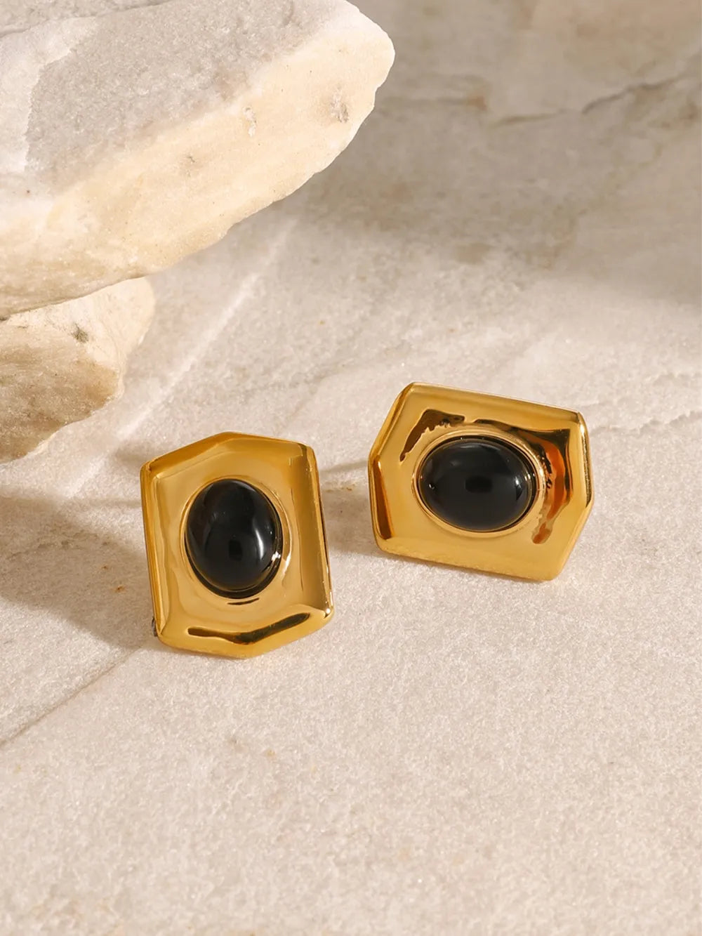 ✨ Black Agate Earrings – Elegant & Protective Studs 💎