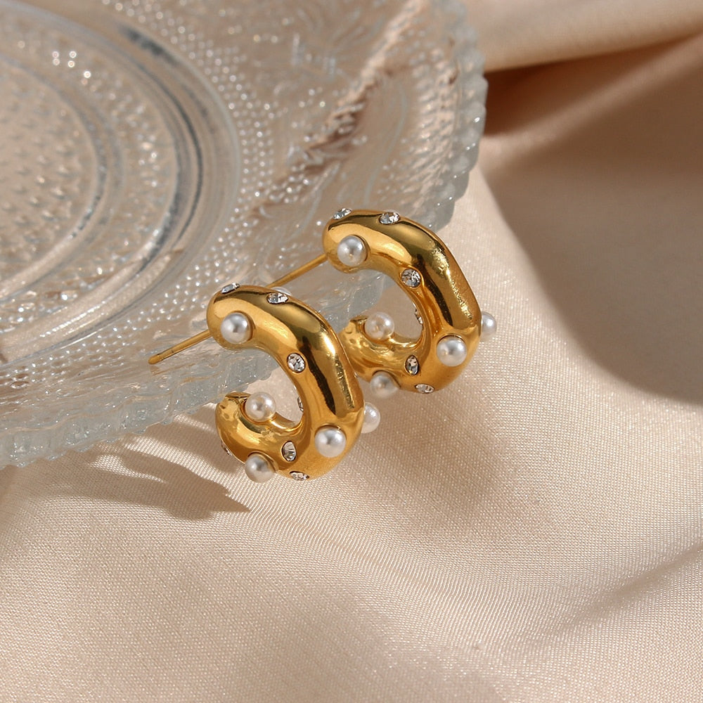 ✨ Chunky Gold-Plated Earrings – Irregular Pearl & Zircon 💎