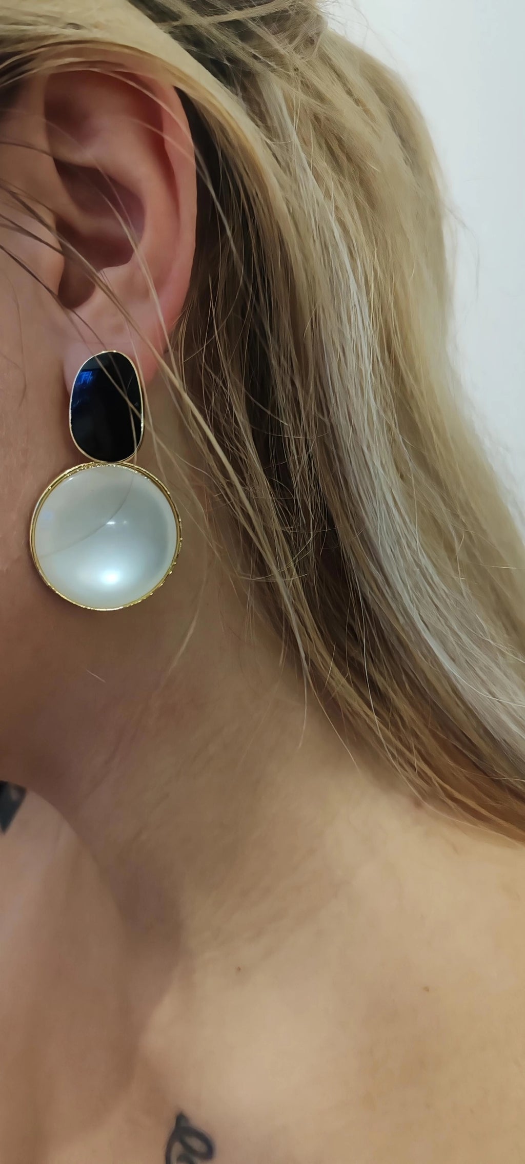 Black & White Statement Earrings – Modern Gold-Plated Design