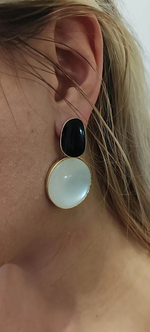 Black & White Statement Earrings – Modern Gold-Plated Design
