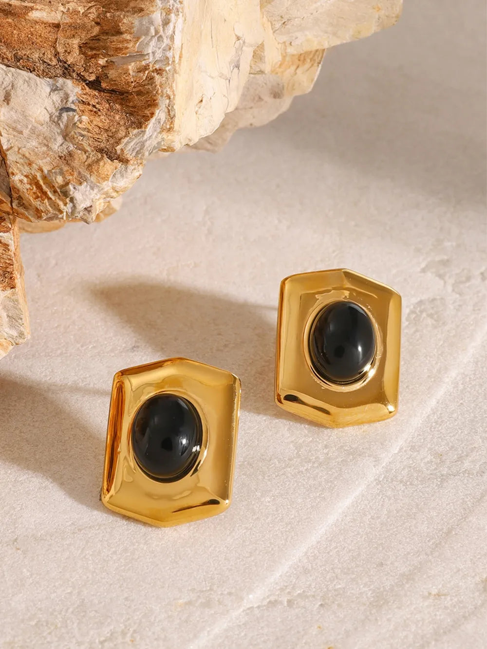 ✨ Black Agate Earrings – Elegant & Protective Studs 💎