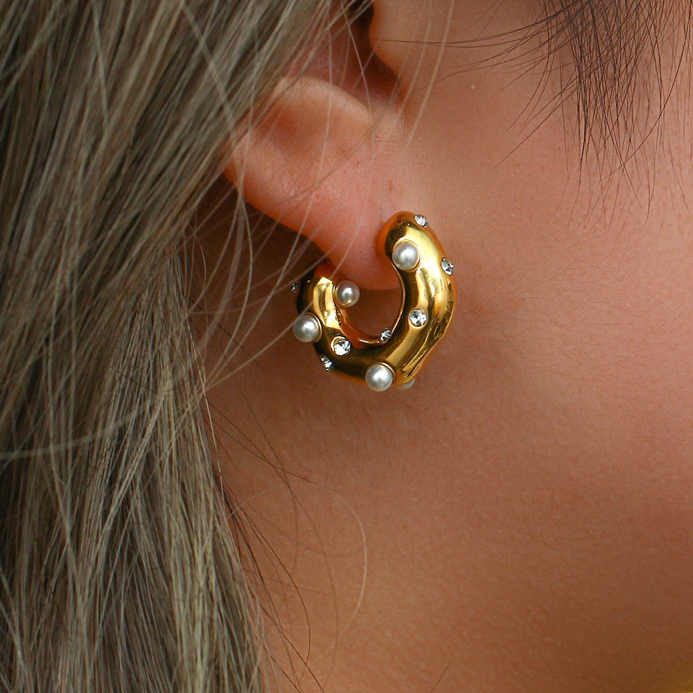 ✨ Chunky Gold-Plated Earrings – Irregular Pearl & Zircon 💎