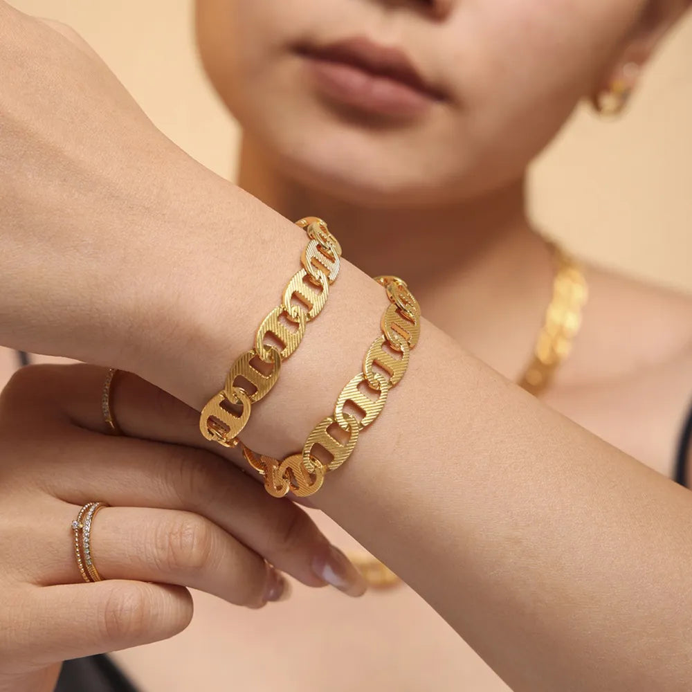 🌟 Handmade Gold-Plated Bracelet – Titanium Steel 💎