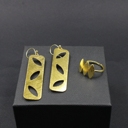 Set AUTUMN Pendientes y Anillo bañados en oro - Diseño con carácter-1