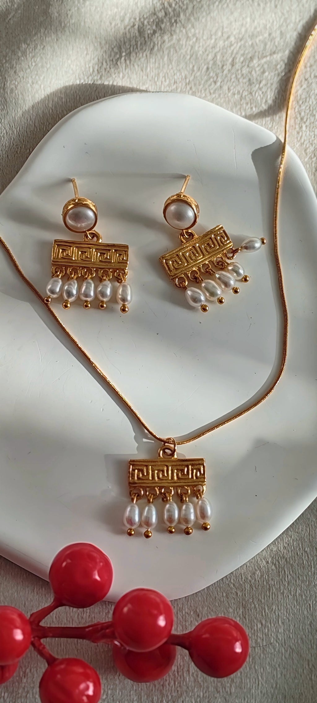 Gold-Plated Greek Style Set with Natural Pearls