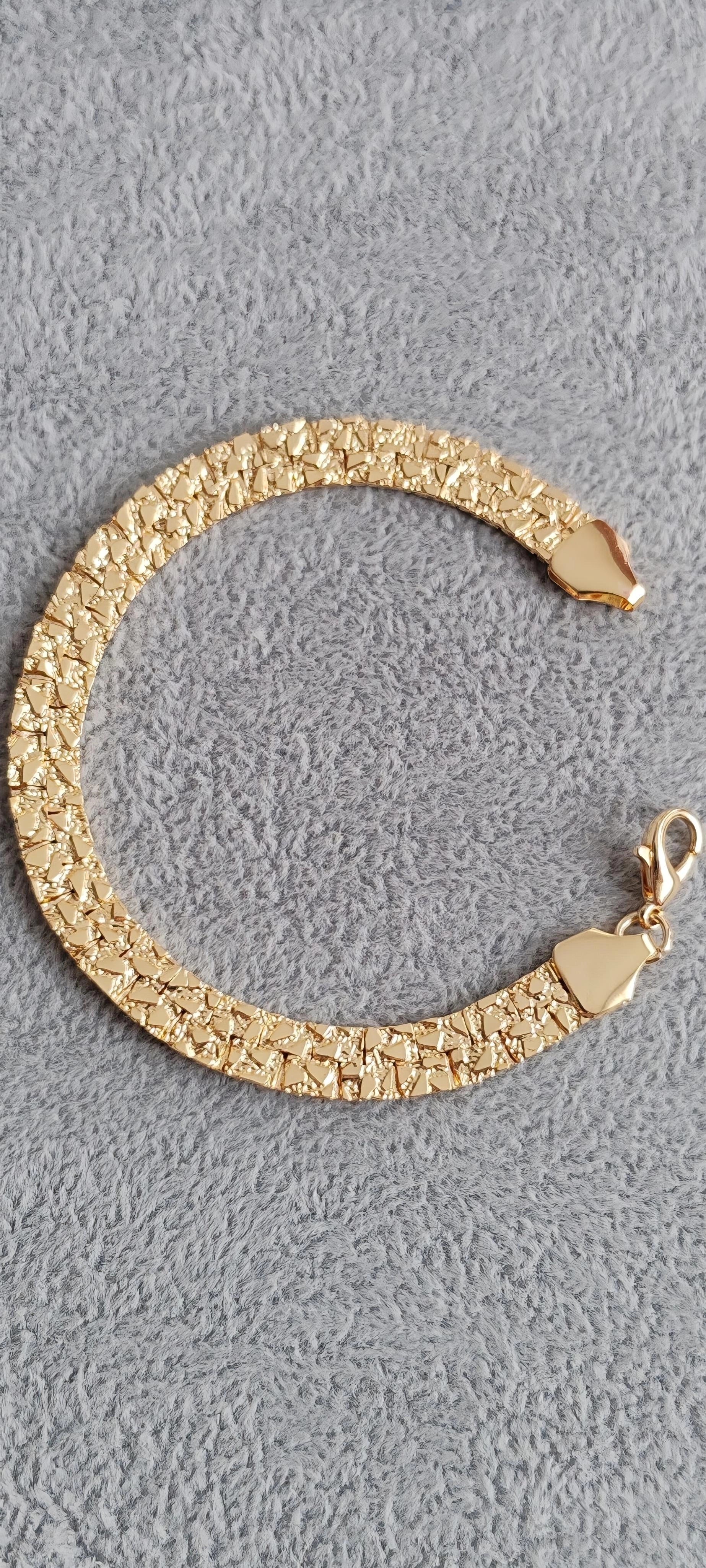 ✨ 14K Gold-Plated Premium Bracelet – Elegant & Timeless ✨