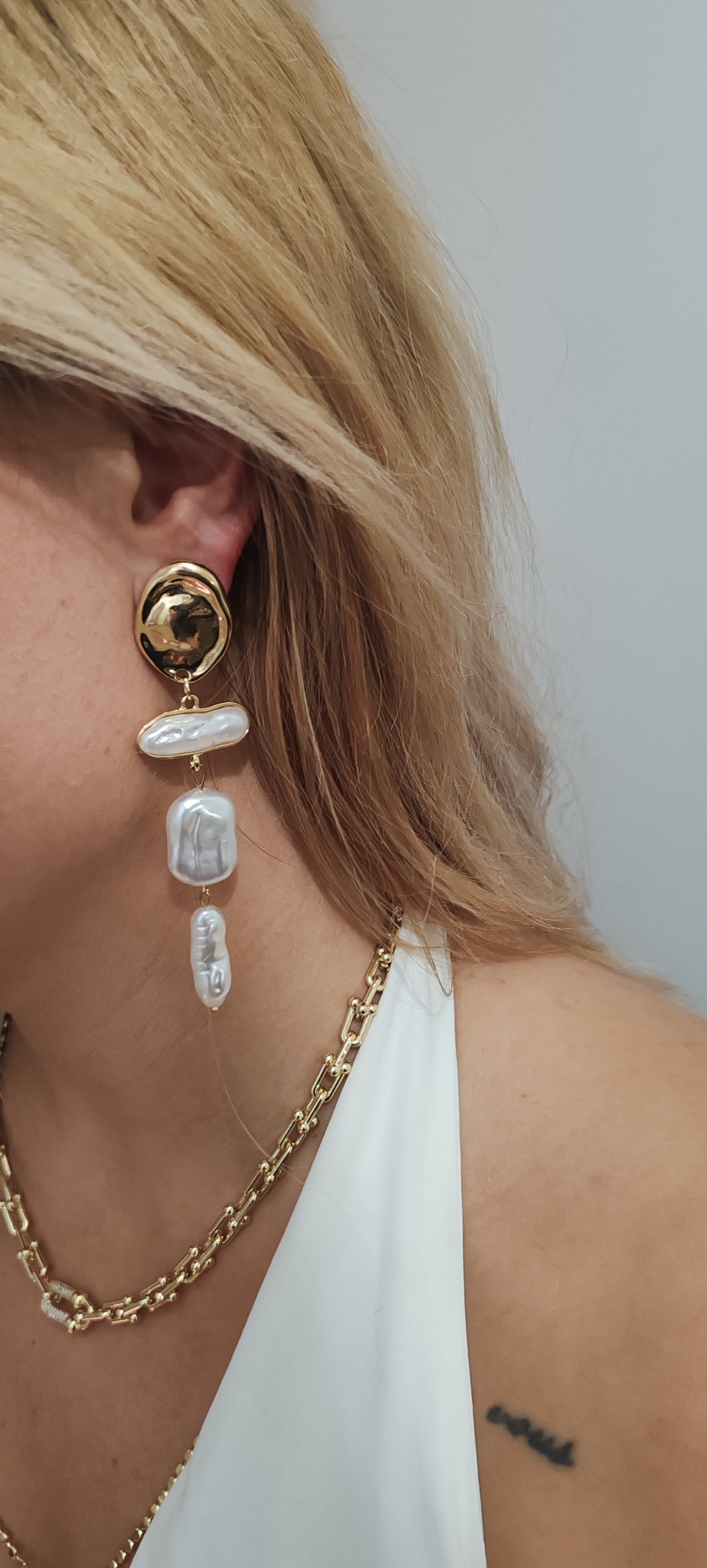 Luxury Gold & Baroque Pearl Drop Earrings – Premium Handmade Jewelry