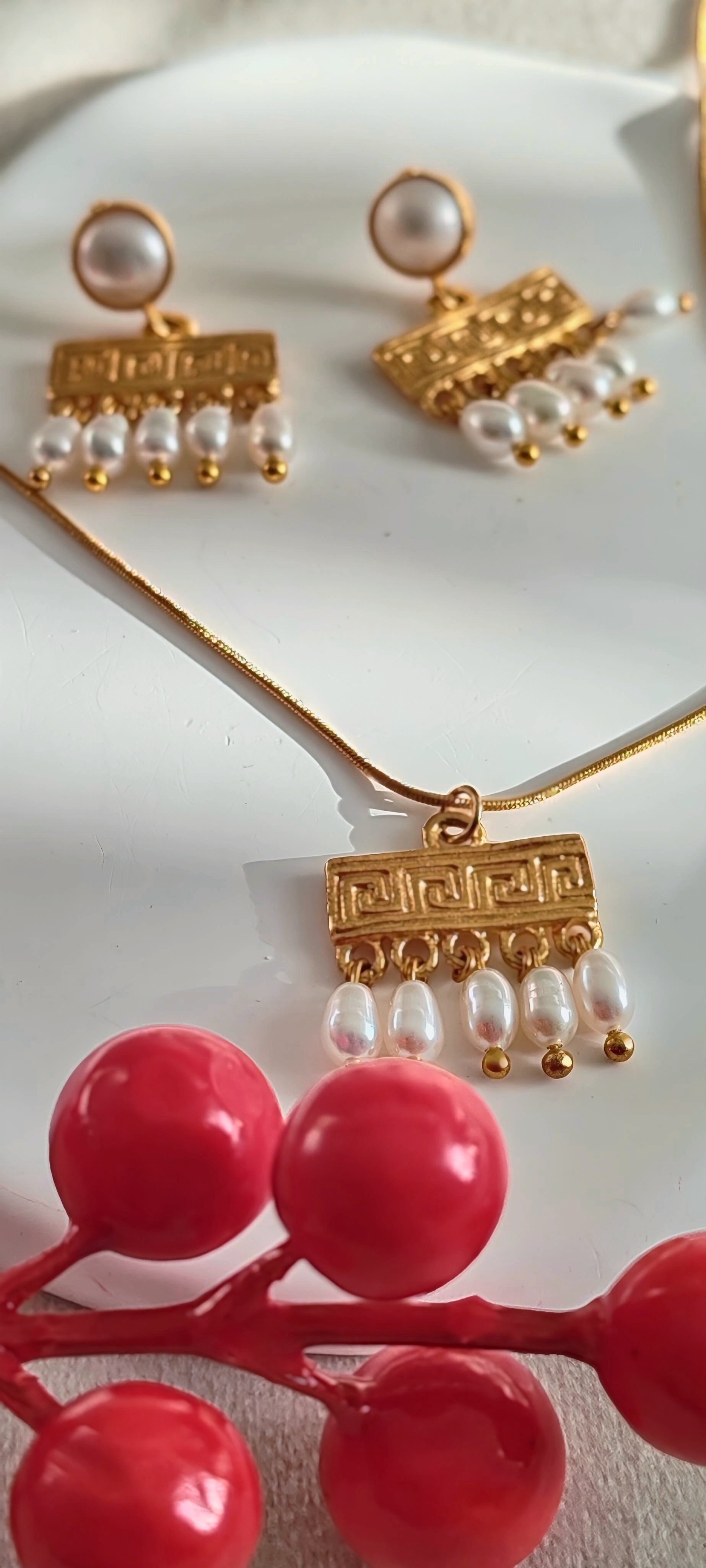 Gold-Plated Greek Style Set with Natural Pearls