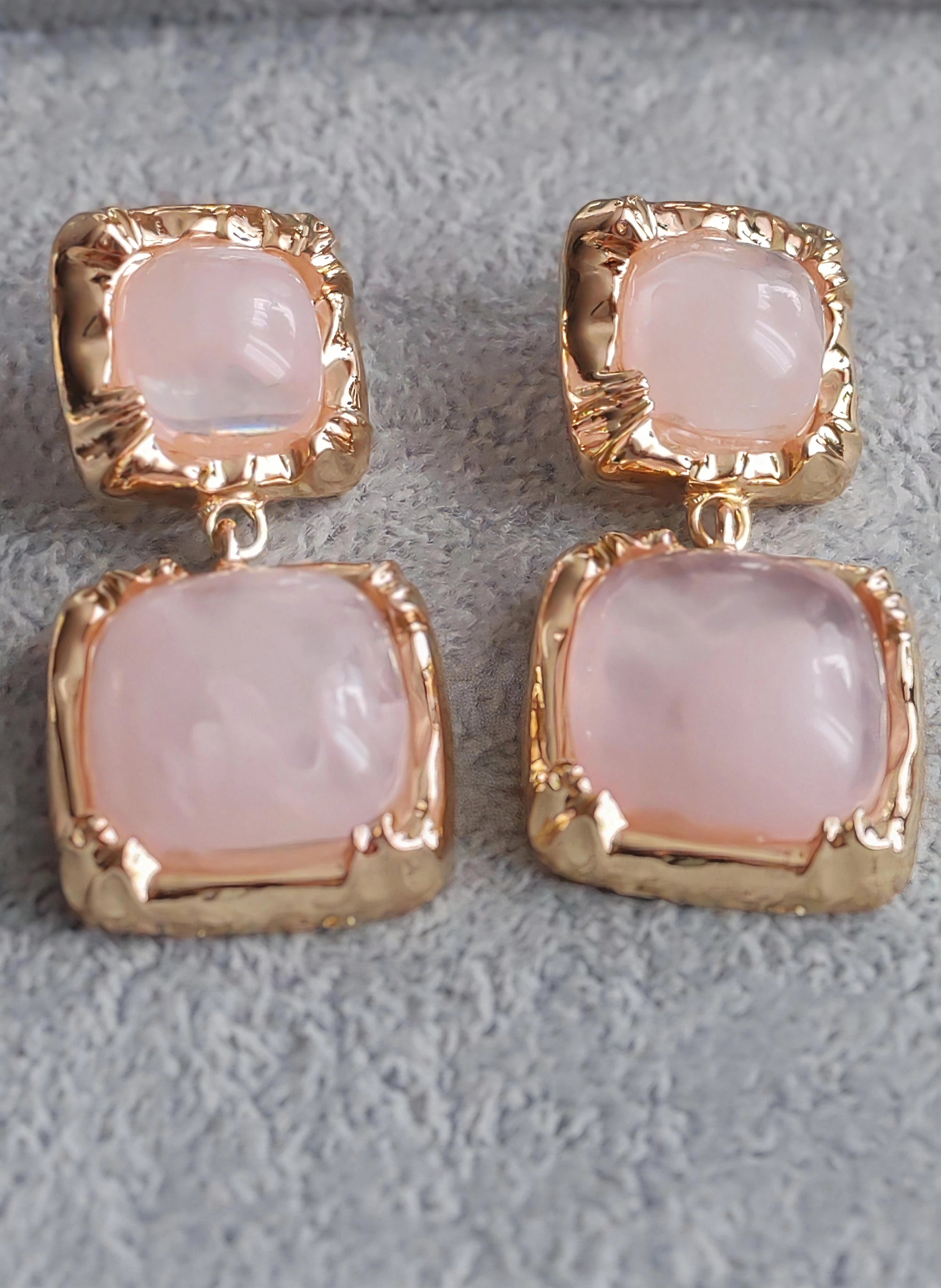 ✨ 14K Gold-Plated Pearl-Effect Earrings – Timeless Luxury ✨